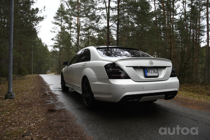 Mercedes-Benz S-Class W221 Sedan Long