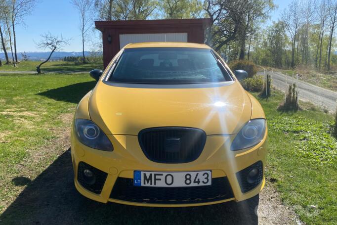 SEAT Leon 2 generation Hatchback 5-doors