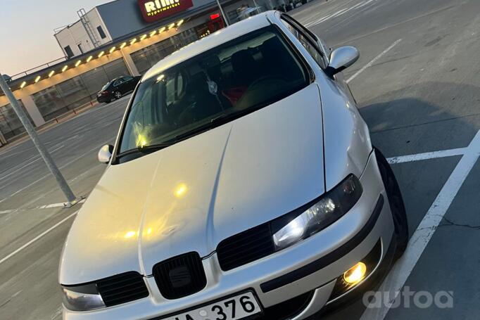 SEAT Leon 1 generation Hatchback