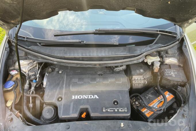Honda Civic 8 generation Hatchback 5-doors