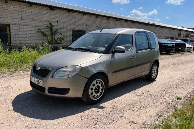 Skoda Roomster 1 generation Scout minivan 5-doors