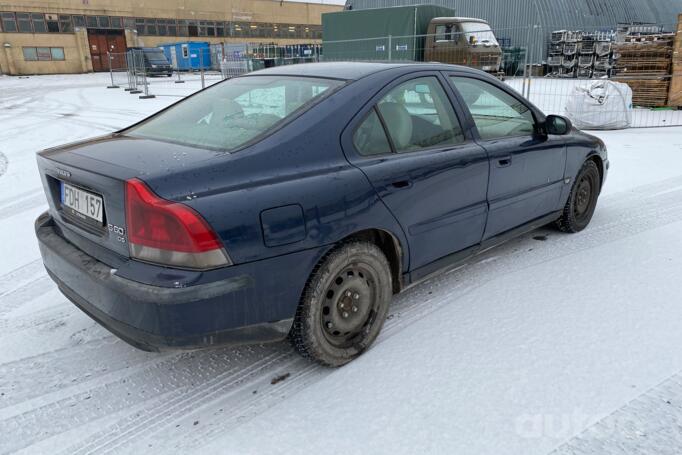 Volvo s60 1 поколения