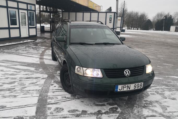 Volkswagen Passat Variant 1 generation wagon (5 doors)