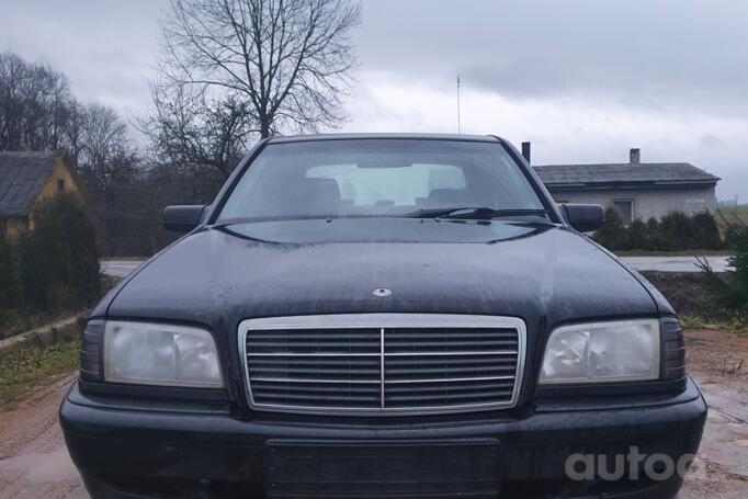 Mercedes-Benz C-Class W202/S202 Sedan