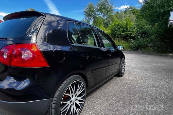 Volkswagen Golf 5 generation Hatchback 5-doors