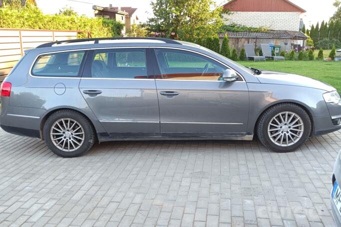 Volkswagen Passat B6 wagon 5-doors