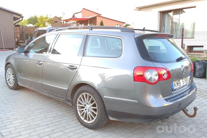 Volkswagen Passat B6 wagon 5-doors