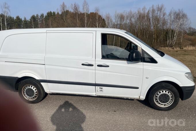 Mercedes-Benz Vito W639 Minivan 4-doors