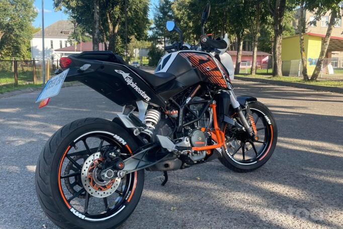 KTM Duke