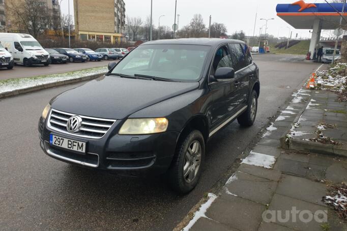 Volkswagen Touareg 1 generation Crossover