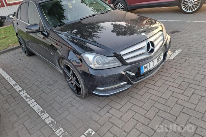 Mercedes-Benz C-Class W204/S204/C204 [restyling] Sedan 4-doors