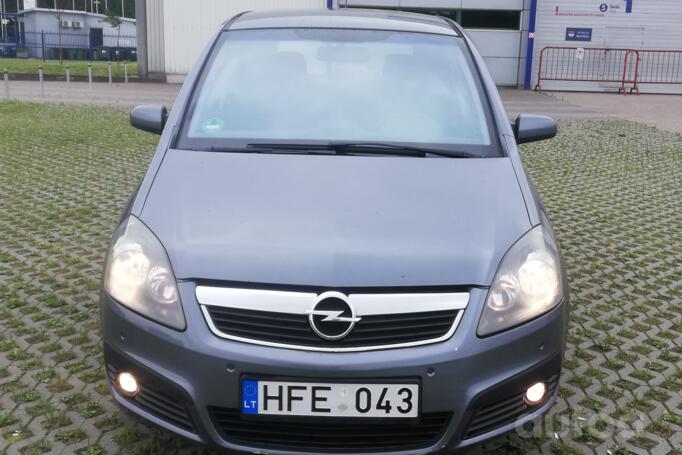 Opel Zafira B Minivan 5-doors
