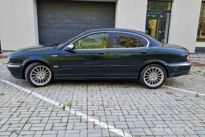 Jaguar X-Type