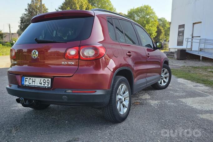 Volkswagen Tiguan 1 generation Crossover