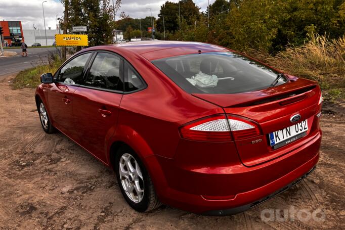 Ford Mondeo 4 generation Liftback