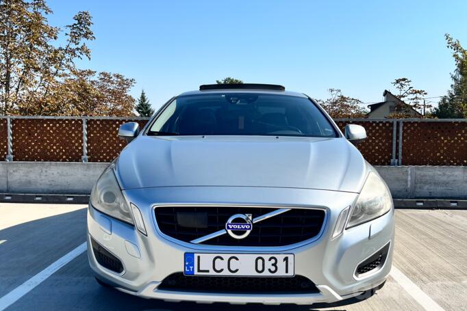 Volvo S60 2 generation Sedan