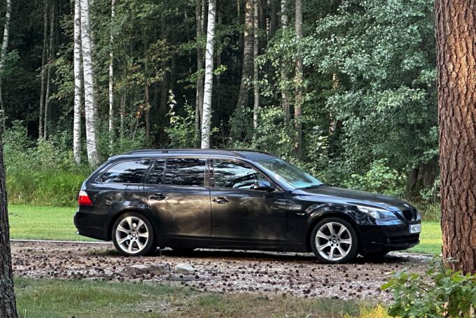 BMW 5 Series E60/E61 Touring wagon