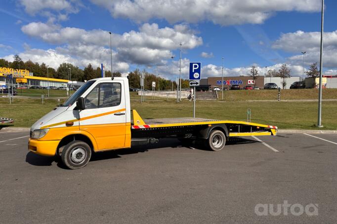 Mercedes-Benz Sprinter First generation