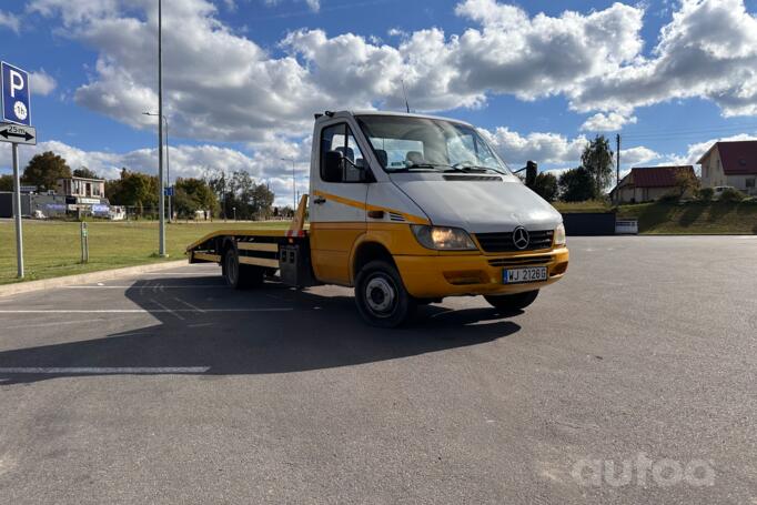 Mercedes-Benz Sprinter First generation