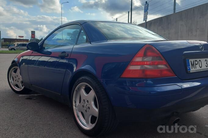 Mercedes-Benz SLK-Class R170 Roadster