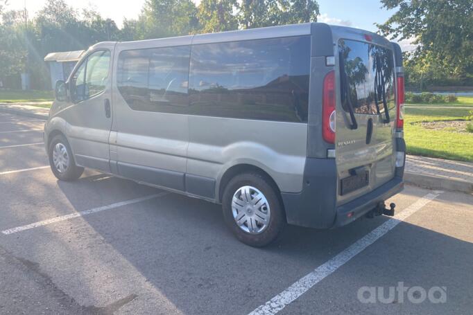 Renault Trafic 2 generation Minivan