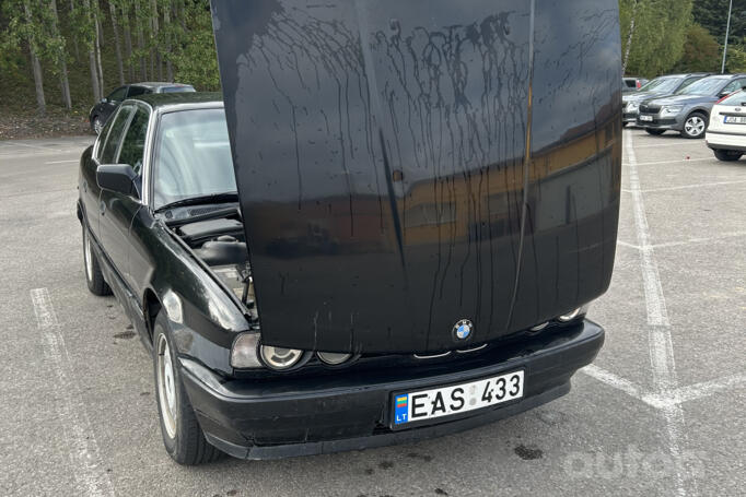 BMW 5 Series E34 Sedan