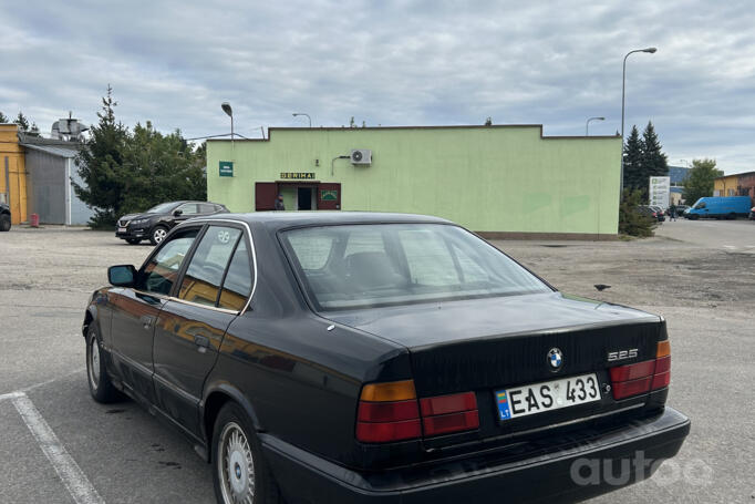 BMW 5 Series E34 Sedan