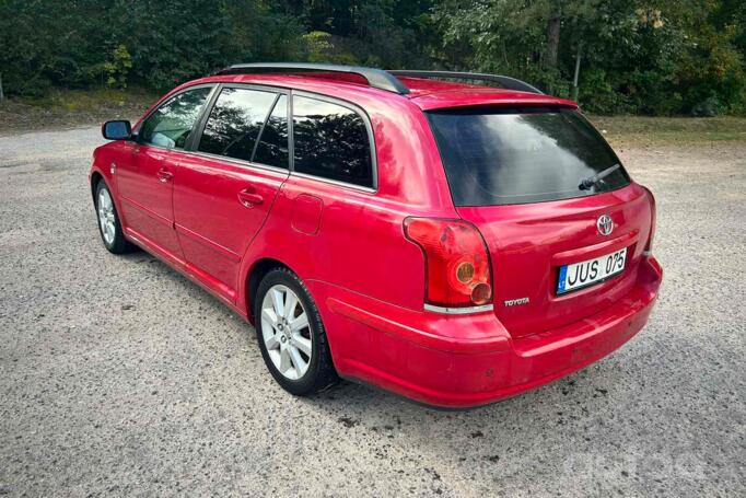 Toyota Avensis 2 generation wagon