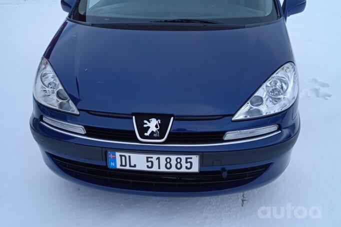 Peugeot 807 1 generation Minivan