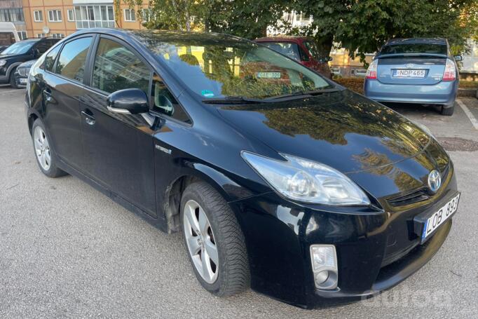 Toyota Prius 3 generation Hatchback 5-doors