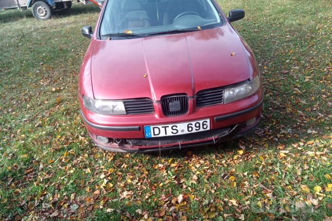 SEAT Toledo 2 generation Sedan