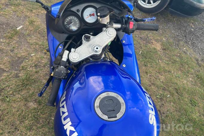 Suzuki SV