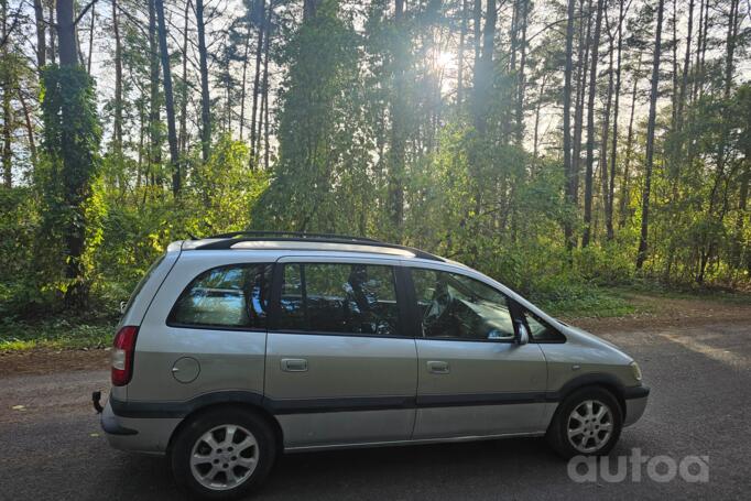 Opel Zafira A [restyling] Minivan 5-doors