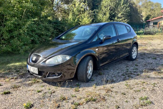 SEAT Leon 2 generation Hatchback 5-doors