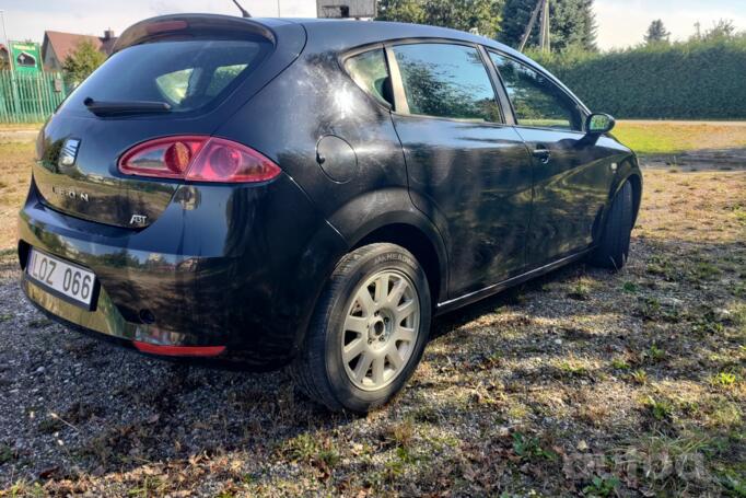 SEAT Leon 2 generation Hatchback 5-doors