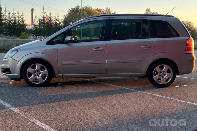 Opel Zafira B Minivan 5-doors