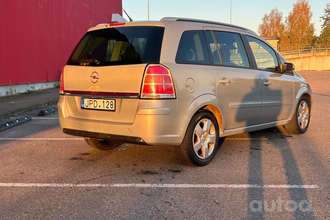 Opel Zafira B Minivan 5-doors