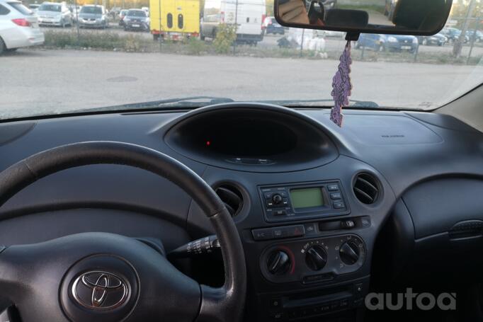 Toyota Yaris 1 generation [restyling]