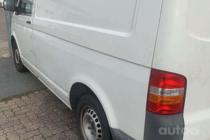 Volkswagen Transporter T5 Minivan 4-doors