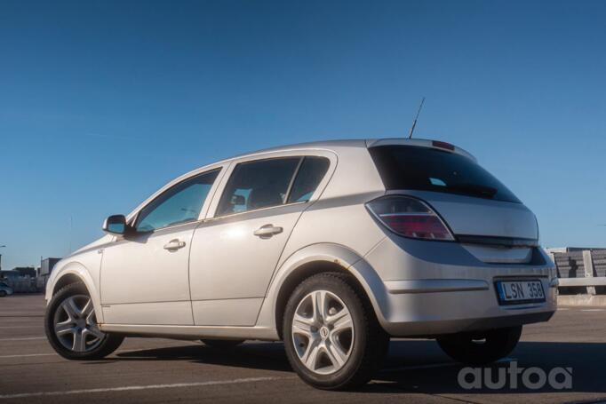 Opel Astra H [restyling]