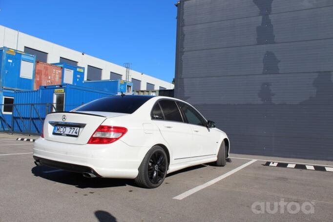 Mercedes-Benz C-Class W204/S204 Sedan