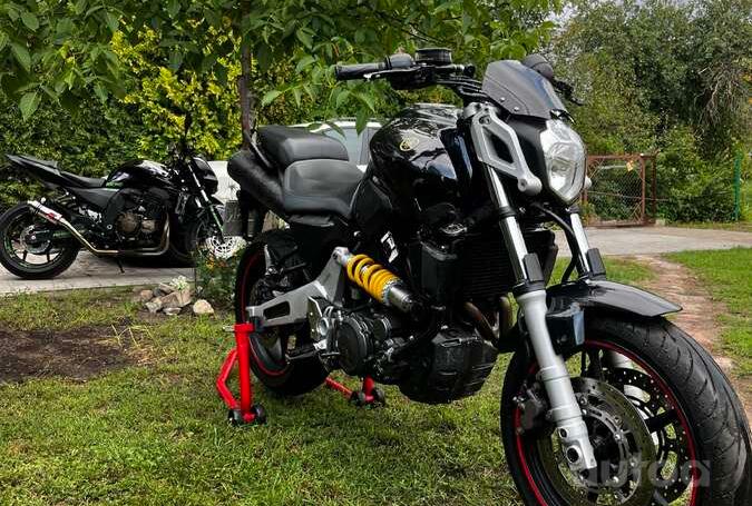 Yamaha MT-03