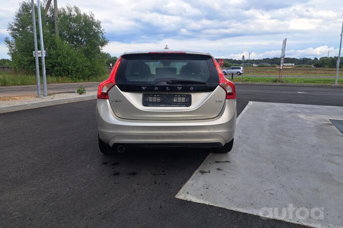 Volvo V60 1 generation [restyling] wagon 5-doors