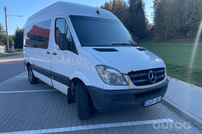 Mercedes-Benz Sprinter Second generation