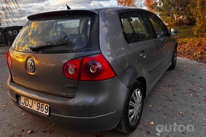 Volkswagen Golf 5 generation Hatchback 5-doors