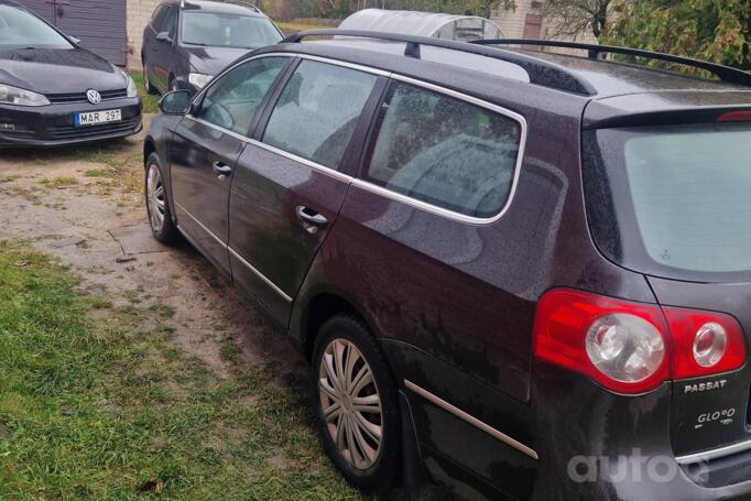 Volkswagen Passat B6 wagon 5-doors