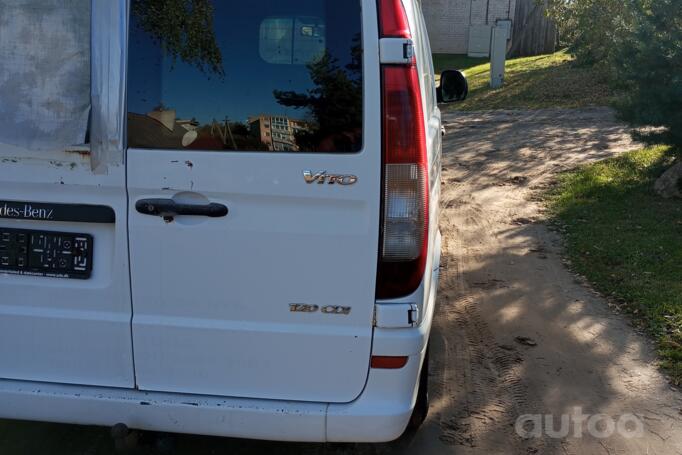 Mercedes-Benz Vito W639 Minivan 4-doors