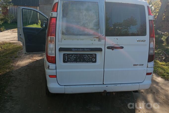 Mercedes-Benz Vito W639 Minivan 4-doors