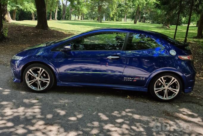 Honda Civic 8 generation [restyling] Type-S hatchback 3-doors