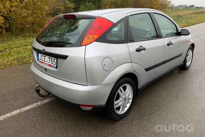 Ford Focus 1 generation [restyling] Hatchback 5-doors